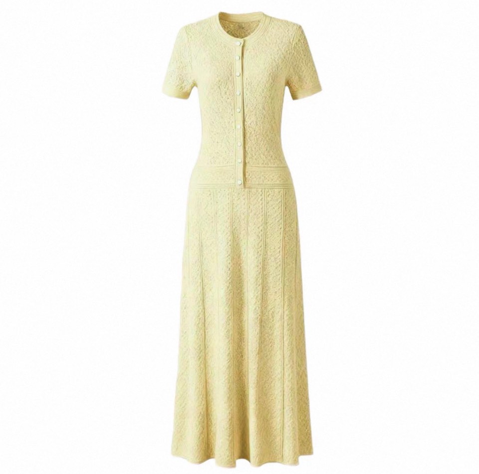 فستانێ قوماشێ سۆفی یێ زەرد - Yellow Knit Dress